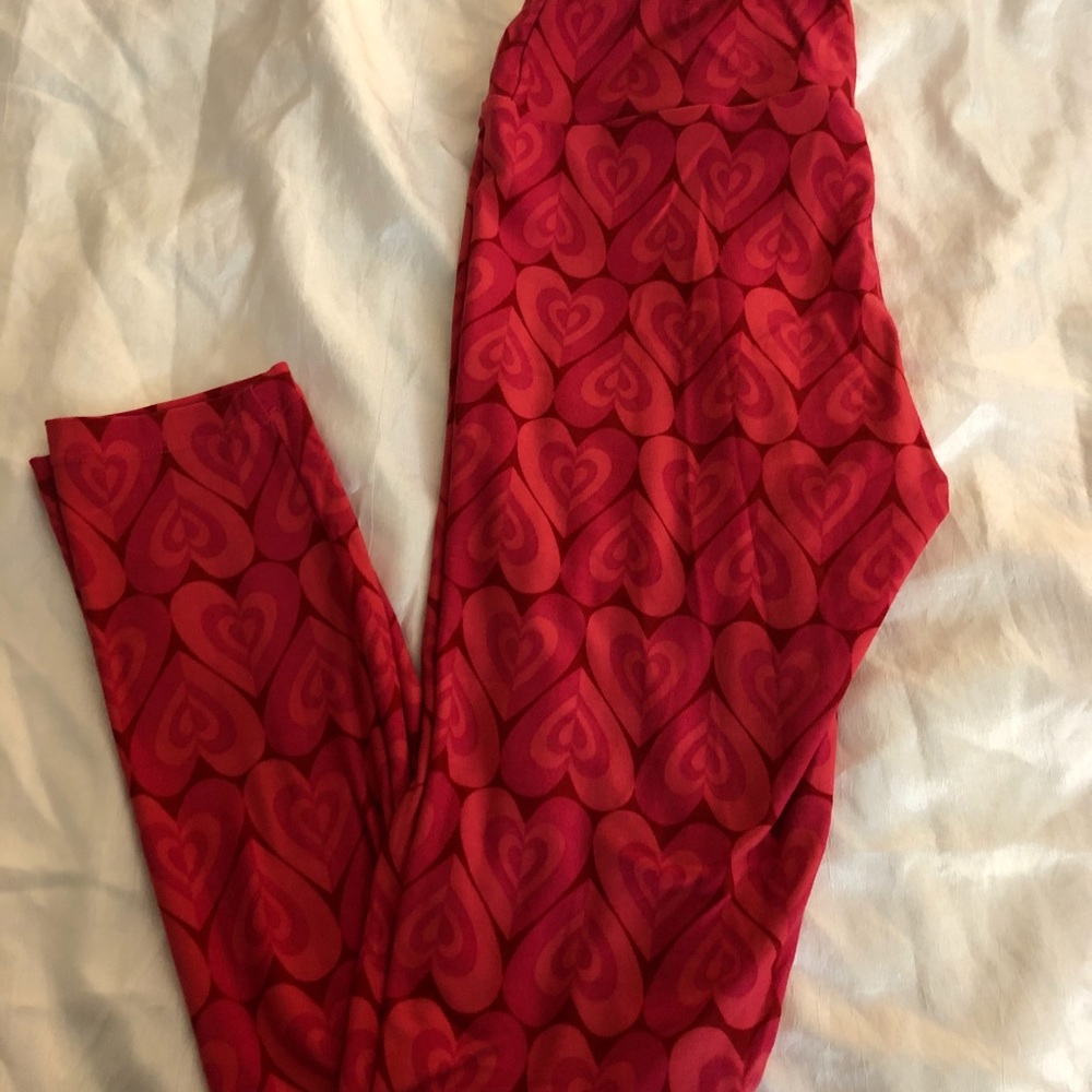 Lularoe valentine one size leggings! NWOT